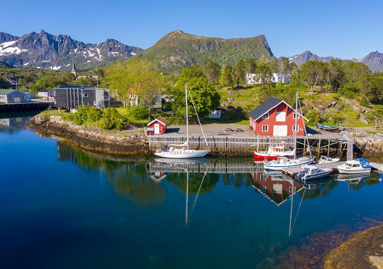 Lofoten Sommerhotell Og Vandrerhjem Kabelvag Ngoại thất bức ảnh