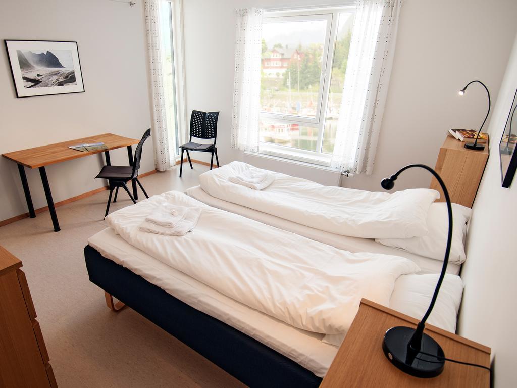 Lofoten Sommerhotell Og Vandrerhjem Kabelvag Phòng bức ảnh